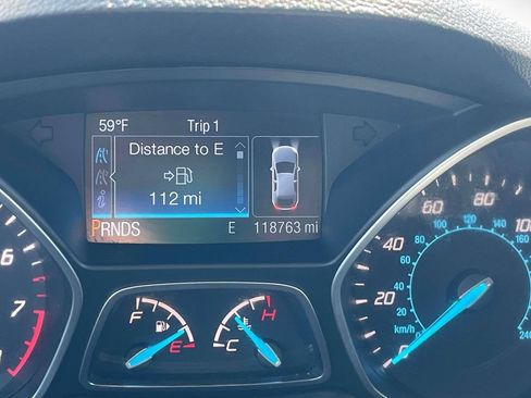Used 2015 Ford Escape Titanium w/ Equipment Group 301A AWD/4WD image 27