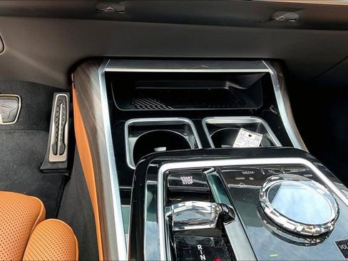 Used 2025 BMW 740i xDrive image 26