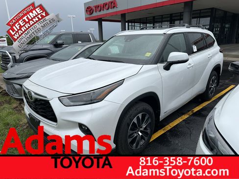 New 2026 Toyota Highlander XLE AWD/4WD image 4