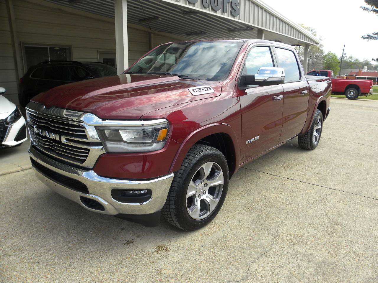 Used 2022 RAM 1500 Laramie AWD/4WD image 5