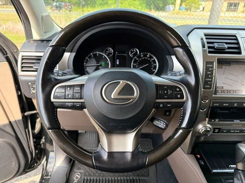 Used 2021 Lexus GX 460 Premium w/ Premium Package AWD/4WD image 15