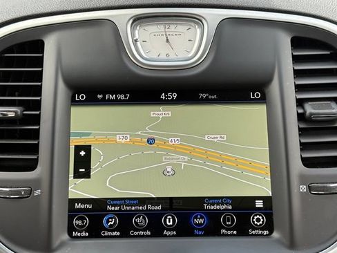 Used 2022 Chrysler 300 Touring L w/ Popular Equipment Group AWD/4WD image 13