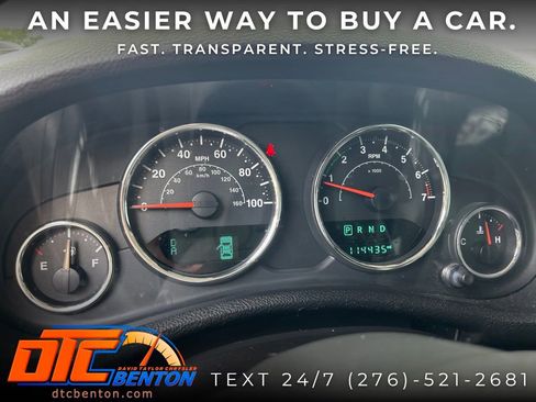 Used 2015 Jeep Wrangler Unlimited Sahara w/ Dual Top Group AWD/4WD image 11