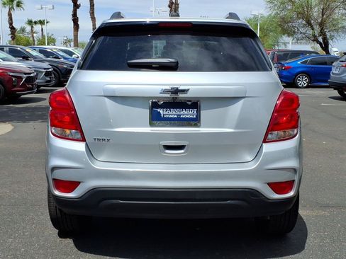 Used 2021 Chevrolet Trax LT w/ Sport Edition FWD image 4