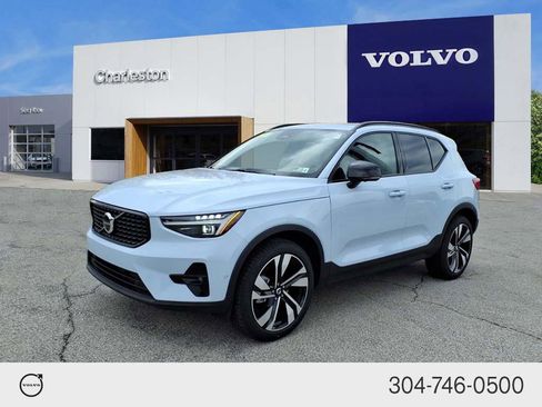 New 2026 Volvo XC40 B5 Ultra w/ Climate Package image 7