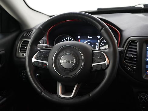 Used 2019 Jeep Compass Trailhawk w/ Leather Interior Group AWD/4WD image 14