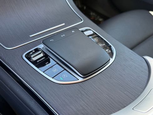 Used 2022 Mercedes-Benz GLC 300 image 34