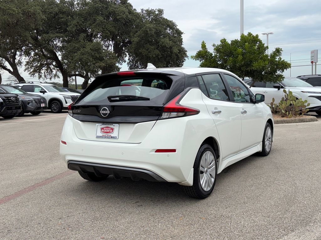 Used 2025 Nissan Leaf S FWD image 5