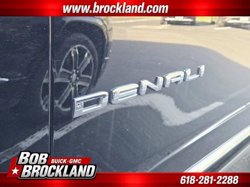Used 2021 GMC Yukon Denali w/ Denali Ultimate Package AWD/4WD image 23