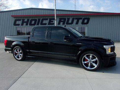 Used 2018 Ford F150 Lariat w/ Equipment Group 502A Luxury AWD/4WD image 3