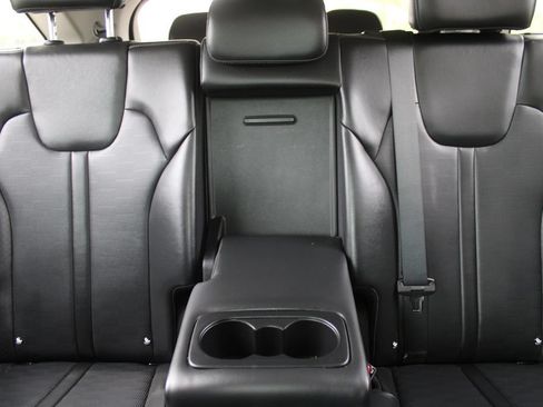 Certified 2025 Kia Sorento S FWD image 57