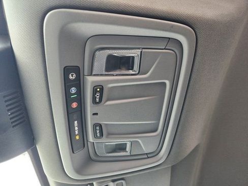 Used 2024 Chevrolet Silverado 1500 W/T w/ WT Value Package image 26