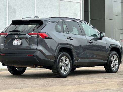 Used 2025 Toyota RAV4 XLE image 4