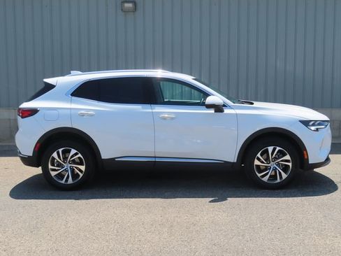 Used 2023 Buick Envision Essence AWD/4WD image 2