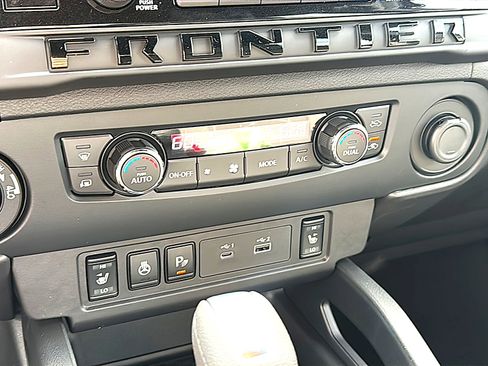 New 2026 Nissan Frontier SV w/ SV Convenience Package image 23