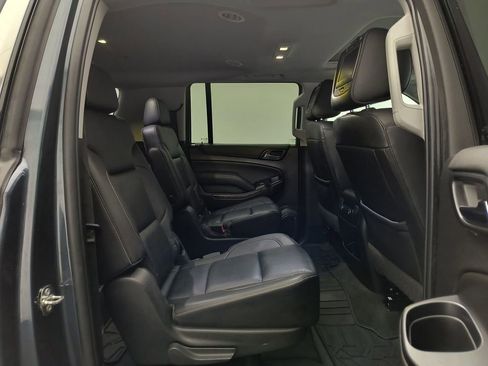 Used 2019 Chevrolet Suburban LT w/ Off-Road Package image 31