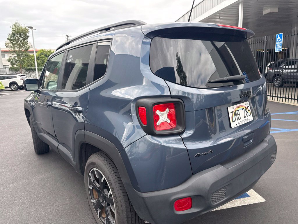 Used 2023 Jeep Renegade Latitude AWD/4WD image 10