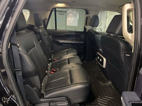Used 2024 Ford Expedition Max XLT image 14