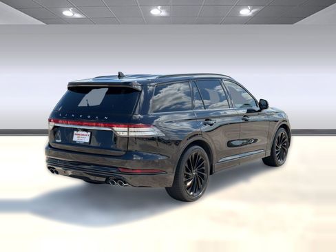 Used 2023 Lincoln Aviator Reserve w/ Equipment Group 201A RWD image 9