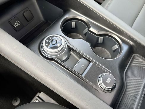 New 2026 Ford Explorer Active AWD/4WD image 18