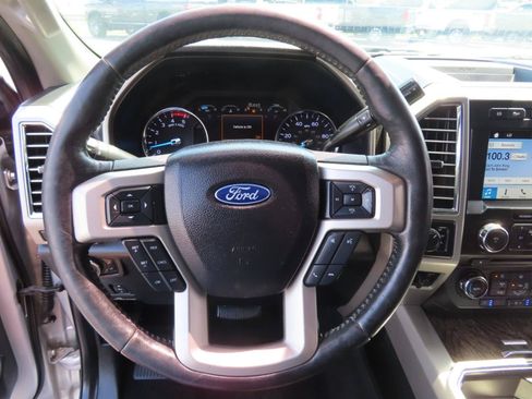 Used 2017 Ford F250 Lariat w/ Lariat Ultimate Package AWD/4WD image 35
