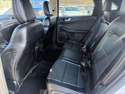 Certified 2020 Ford Escape Titanium image 18