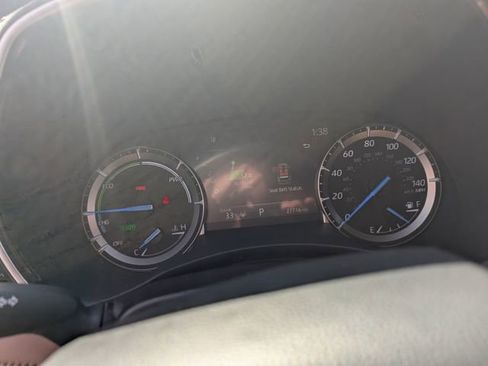 Used 2022 Toyota Highlander Platinum image 19