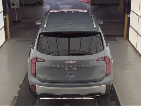 Used 2024 Kia Telluride S w/ S Sunroof Package image 10