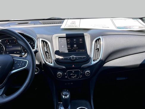 Used 2020 Chevrolet Equinox LT FWD image 6