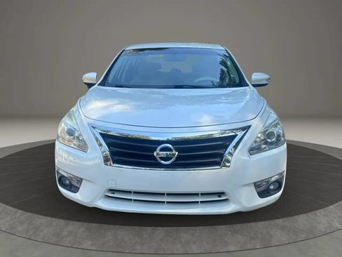 Used 2015 Nissan Altima 2.5 SL w/ Technology Package FWD image 7