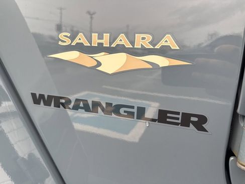 Used 2015 Jeep Wrangler Sahara w/ Connectivity Group image 13