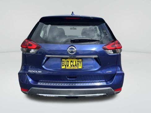 Used 2018 Nissan Rogue S image 5