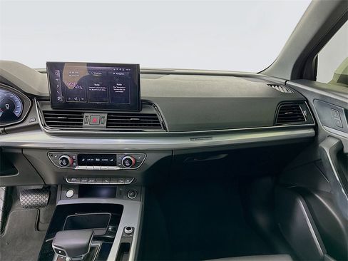 Certified 2024 Audi Q5 2.0T Premium w/ Summer of Audi Package image 20