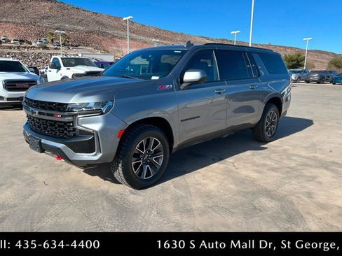 Used 2022 Chevrolet Suburban Z71 image 1