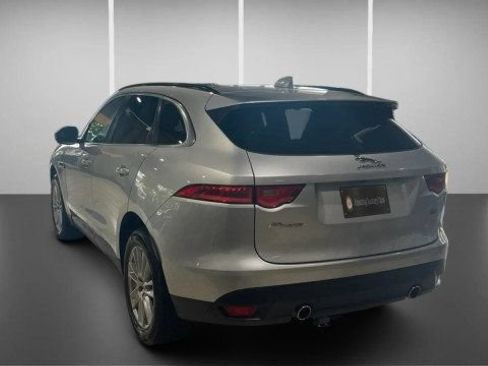 Used 2017 Jaguar F-PACE Prestige AWD/4WD image 12