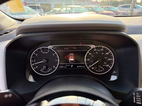 Used 2023 Nissan Rogue SL image 25