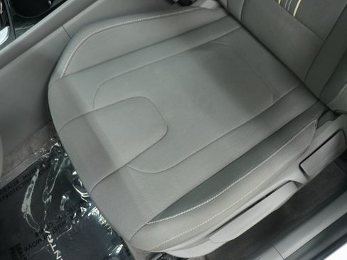 Used 2024 Hyundai Elantra SEL w/ Convenience Package FWD image 12