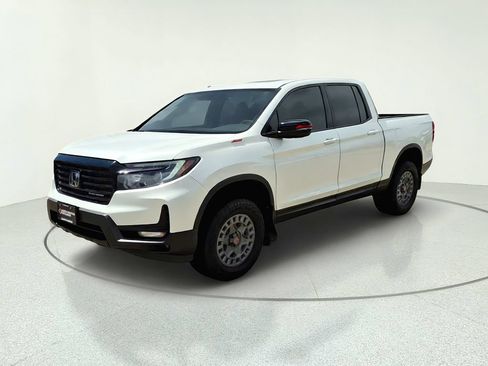 Used 2023 Honda Ridgeline Black Edition image 2