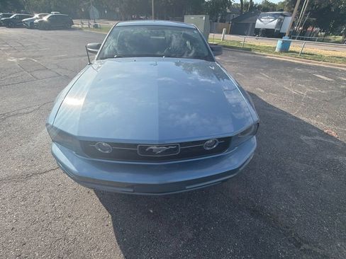 Used 2007 Ford Mustang Premium RWD image 4