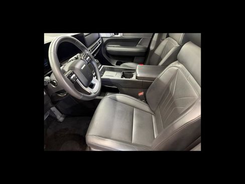 Used 2025 Hyundai Santa Fe SEL FWD image 11