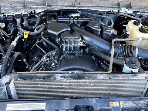 Used 2016 Ford F250 XL w/ Power Equipment Group image 31