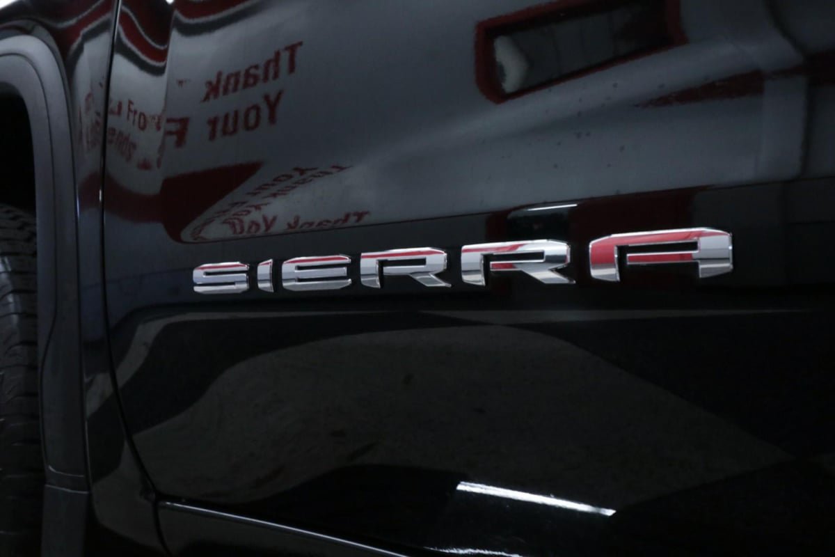 Used 2023 GMC Sierra 1500 SLT AWD/4WD image 49