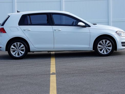 Used 2015 Volkswagen Golf TDI S FWD image 31