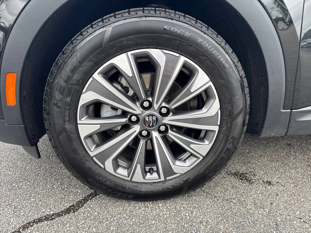 Used 2024 Buick Envision Preferred AWD/4WD image 42