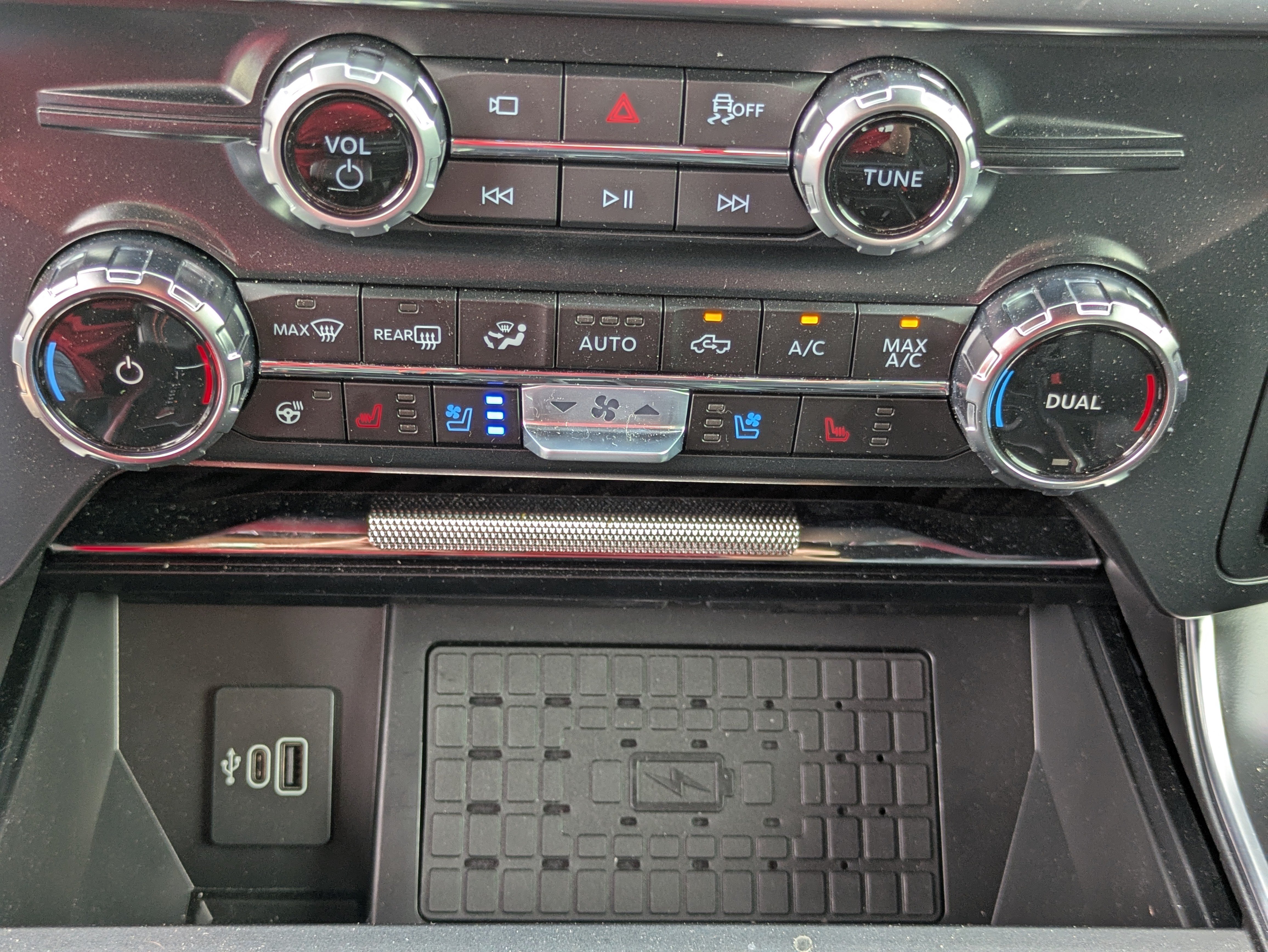 Used 2025 Ford F150 Raptor AWD/4WD image 23