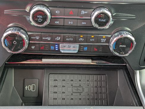 Used 2025 Ford F150 Raptor AWD/4WD image 23