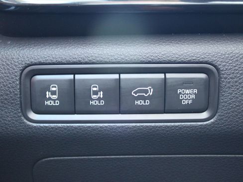 Used 2024 Kia Carnival SX FWD image 30