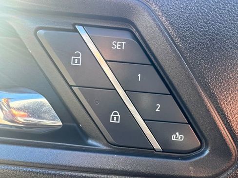 Used 2023 GMC Canyon AT4 w/ AT4 Premium Package image 27