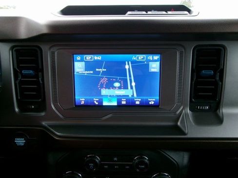 Used 2022 Ford Bronco Outer Banks image 16