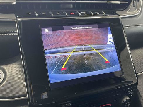 Used 2024 Jeep Grand Cherokee L Laredo image 35